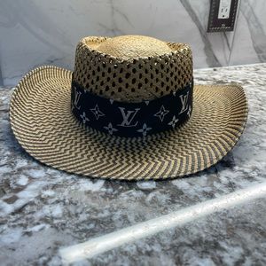 Refurnished hat